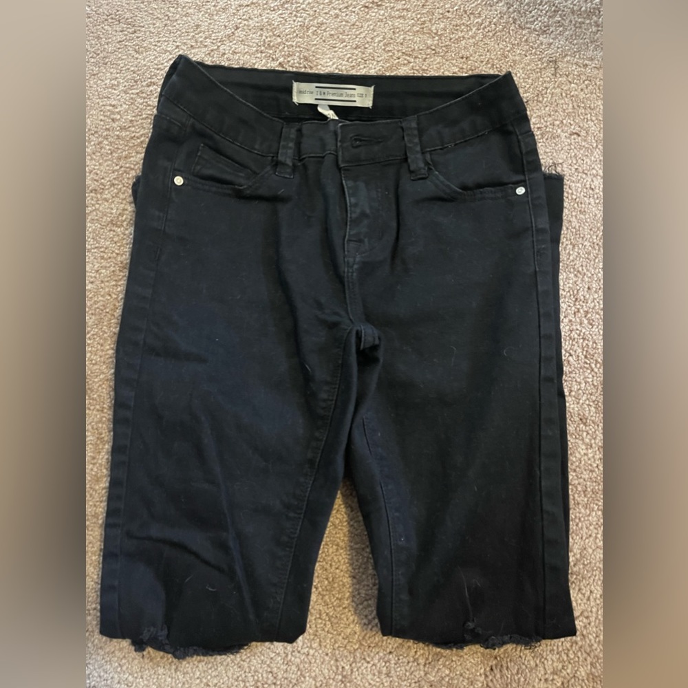Black distressed jeans